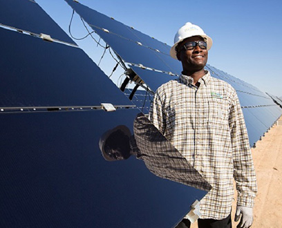NextEra Energy employee at Blythe-McCoy Solar Energy Center